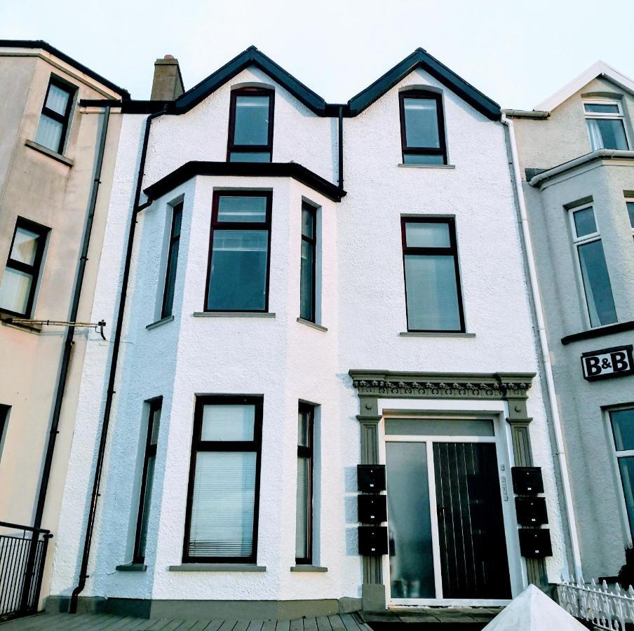 Apartamento 6 Golf Terrace - Portrush By The Sea Exterior foto